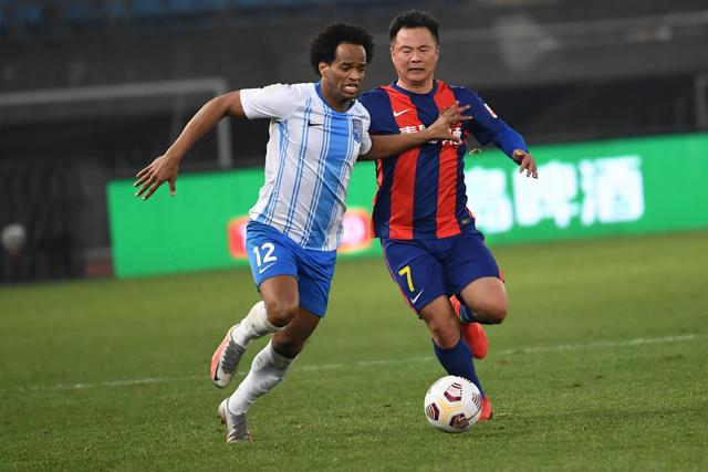 斯诺克世锦赛：丁俊晖晋级16强 将与赵心童上演“中国德比”