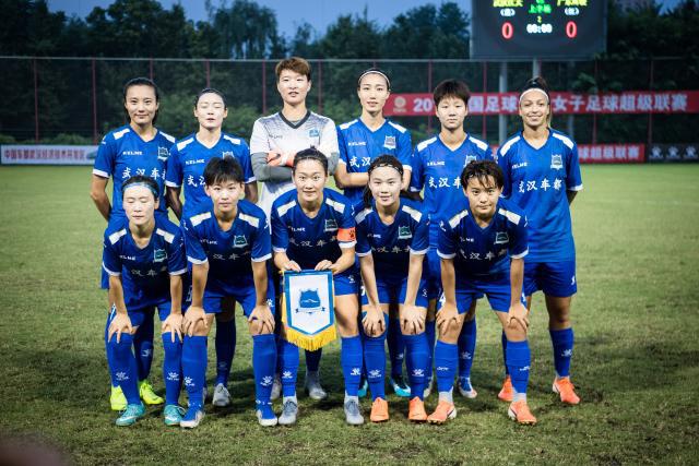 莱昂纳德超神快船险胜76人 森林狼送活塞8连败